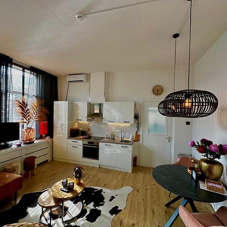 Guesthouse Villa De Eikhof เฮงเงโล ภายนอก รูปภาพ