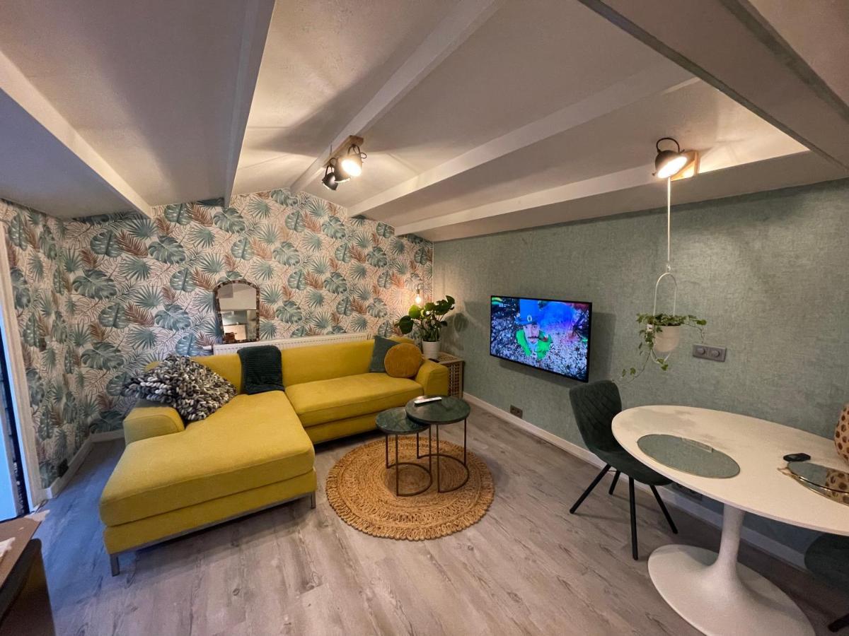 Guesthouse Villa De Eikhof เฮงเงโล ภายนอก รูปภาพ