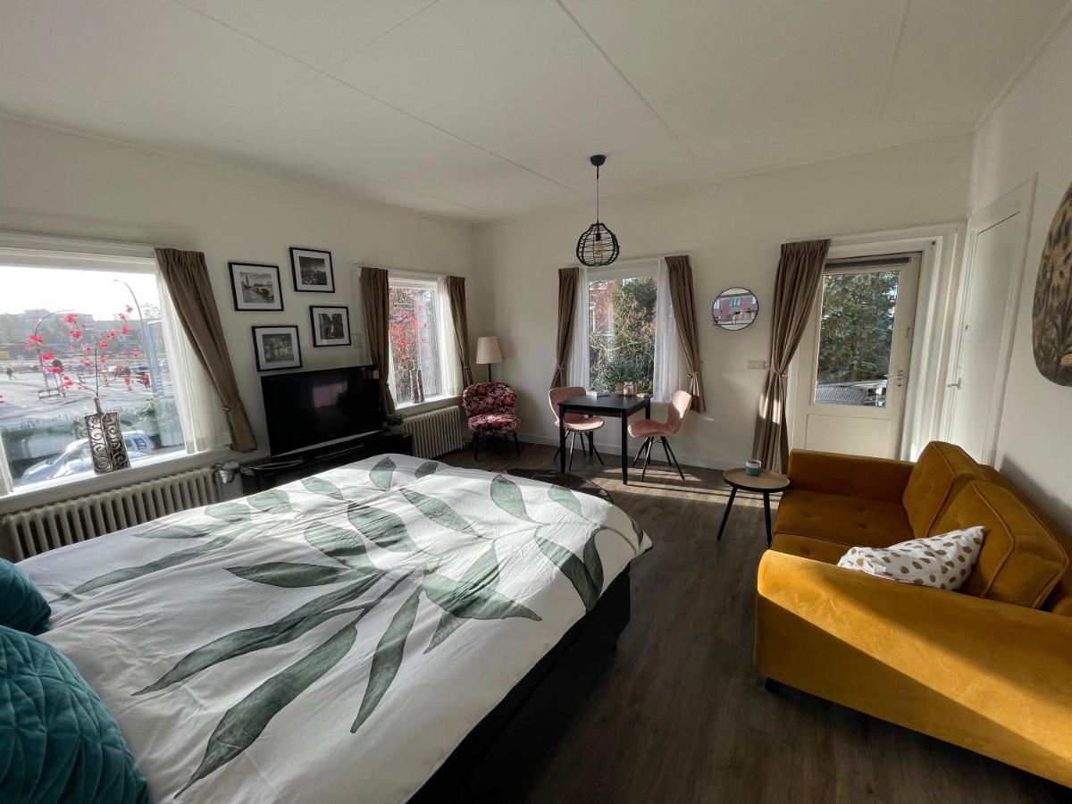 Guesthouse Villa De Eikhof เฮงเงโล ภายนอก รูปภาพ