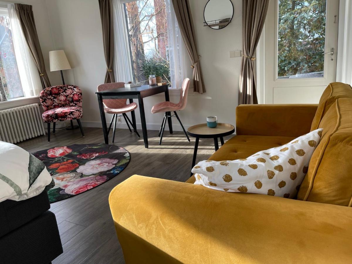 Guesthouse Villa De Eikhof เฮงเงโล ภายนอก รูปภาพ