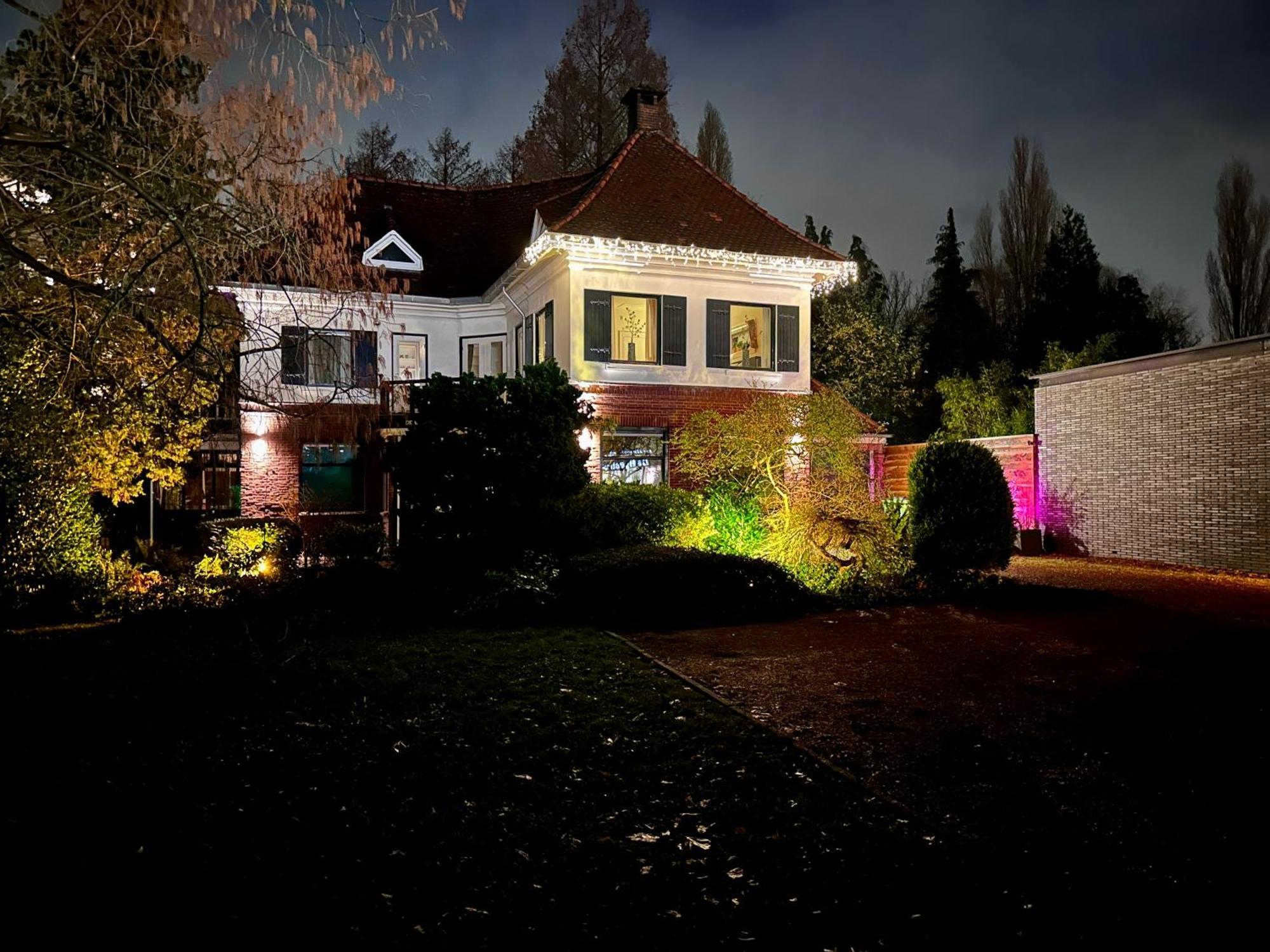 Guesthouse Villa De Eikhof เฮงเงโล ภายนอก รูปภาพ